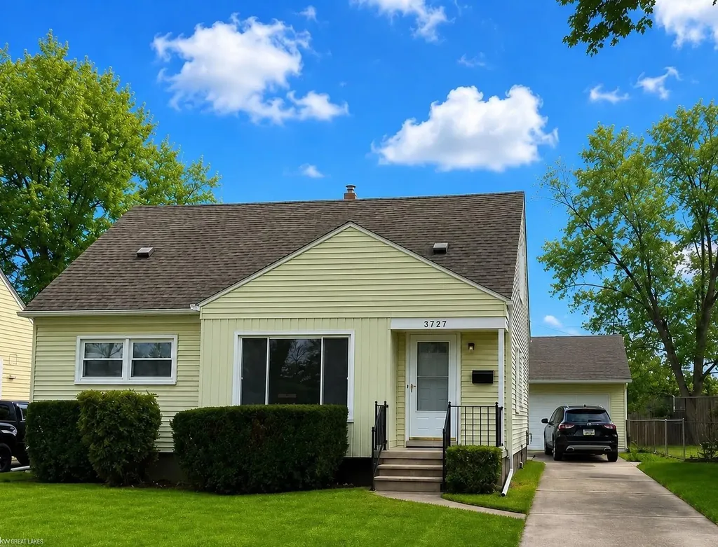 3727 Normandy Street Royal Oak City MI 48073