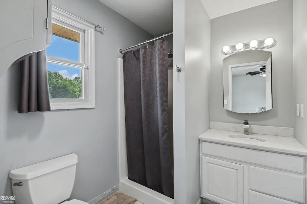4345 Starville Road China Township MI 48054