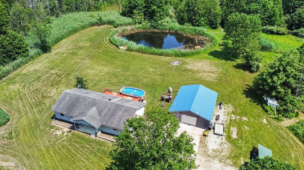 4345 Starville Road China Township MI 48054
