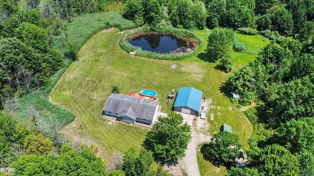 4345 Starville Road China Township MI 48054