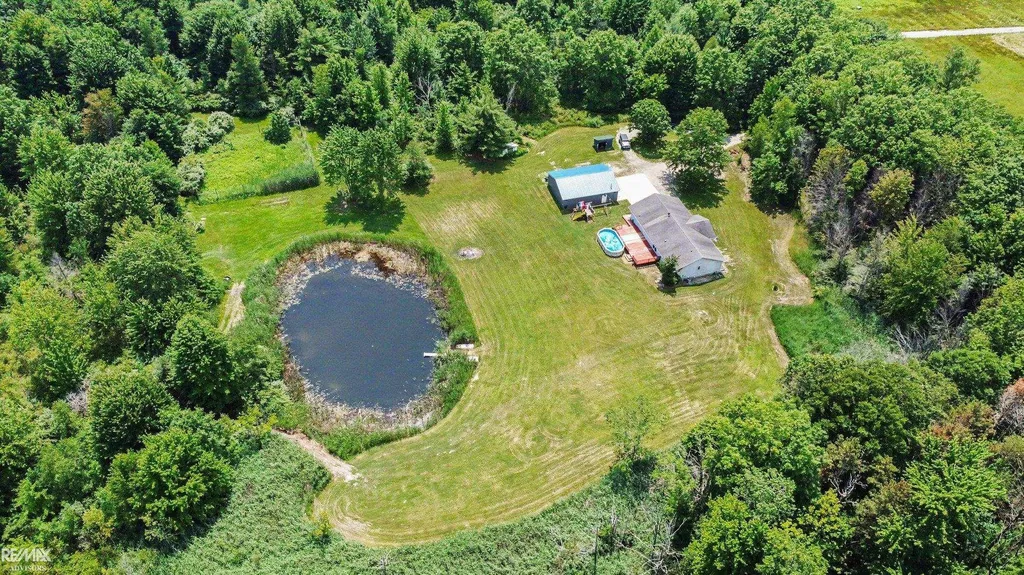 4345 Starville Road China Township MI 48054