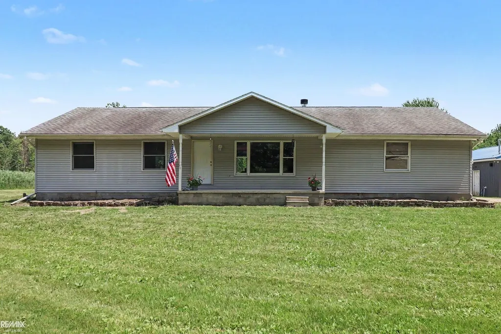4345 Starville Road China Township MI 48054