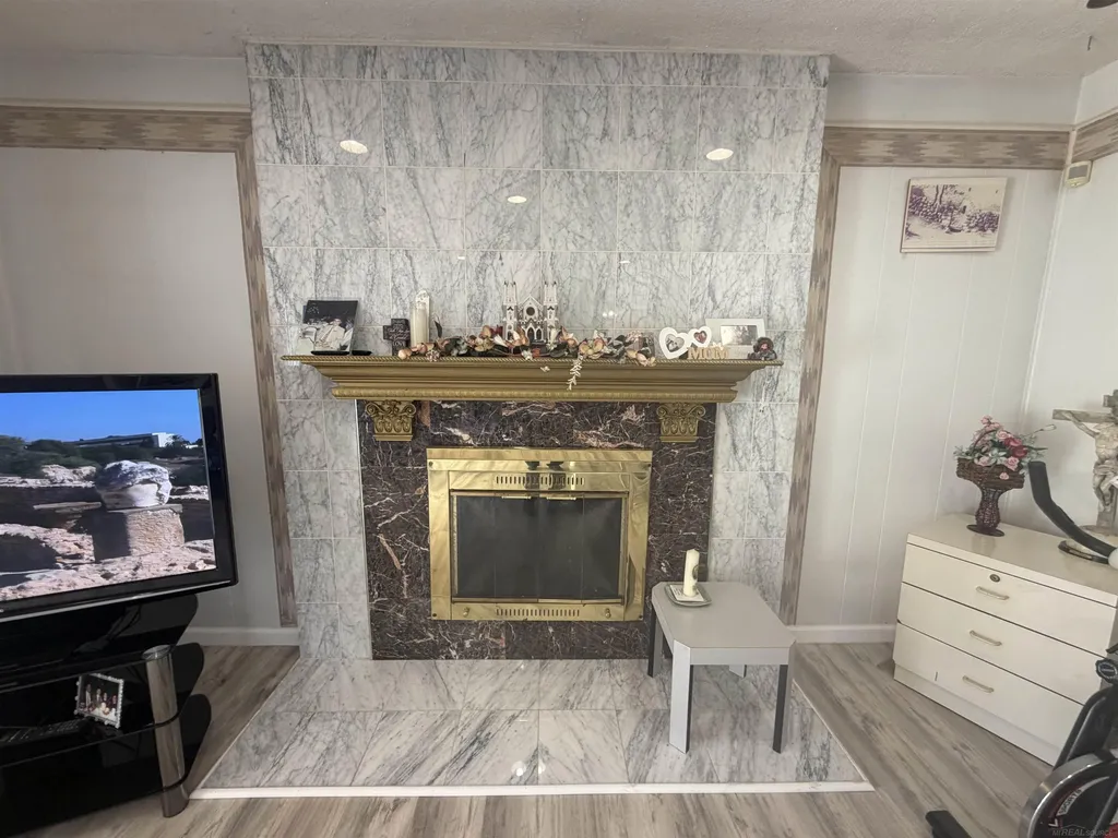2340 Purcell Drive Sterling Heights City MI 48310
