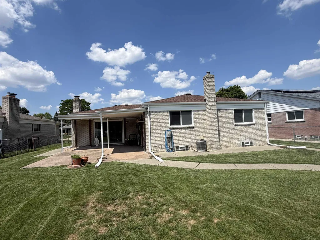 2340 Purcell Drive Sterling Heights City MI 48310