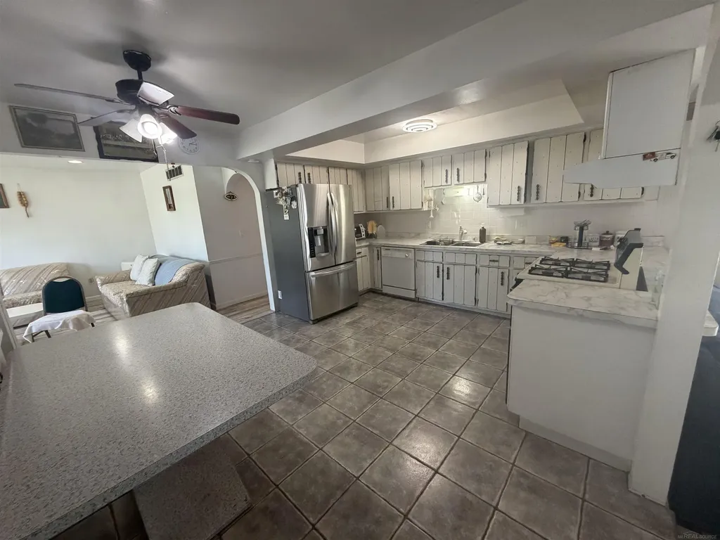 2340 Purcell Drive Sterling Heights City MI 48310