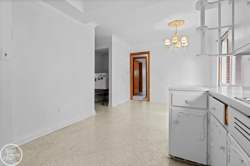75 Lodewyck Street Mt. Clemens City MI 48043