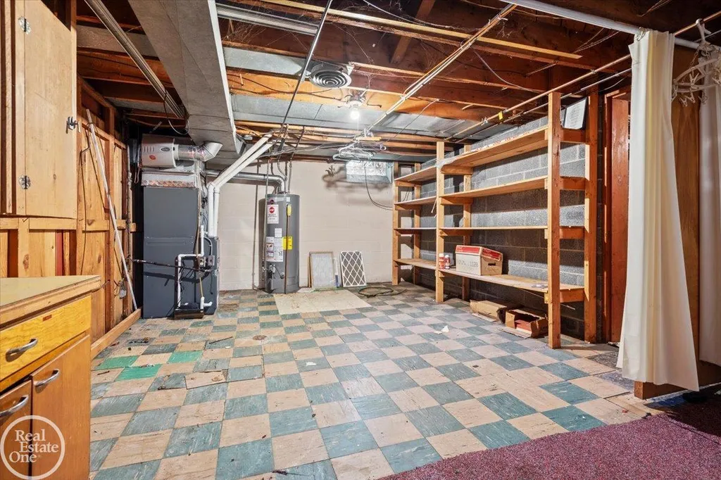 75 Lodewyck Street Mt. Clemens City MI 48043