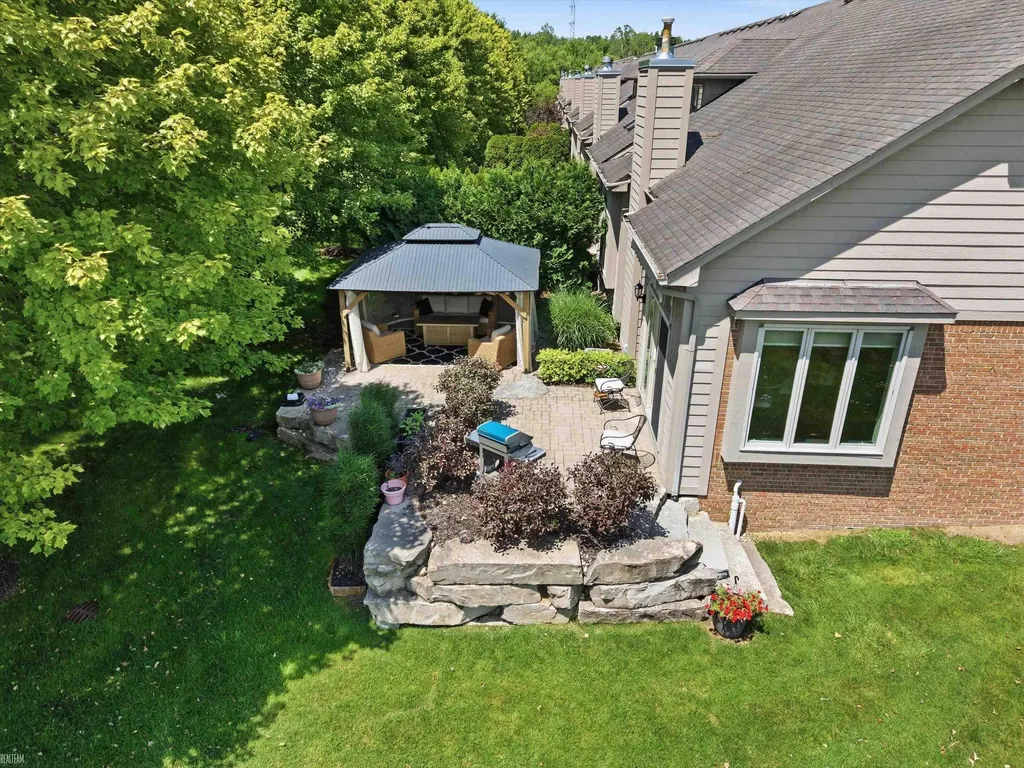 57777 Brookfield Way Washington Township MI 48094