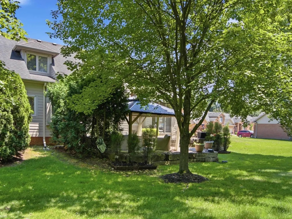 57777 Brookfield Way Washington Township MI 48094