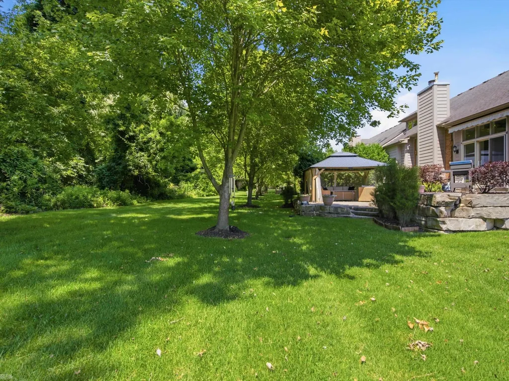 57777 Brookfield Way Washington Township MI 48094