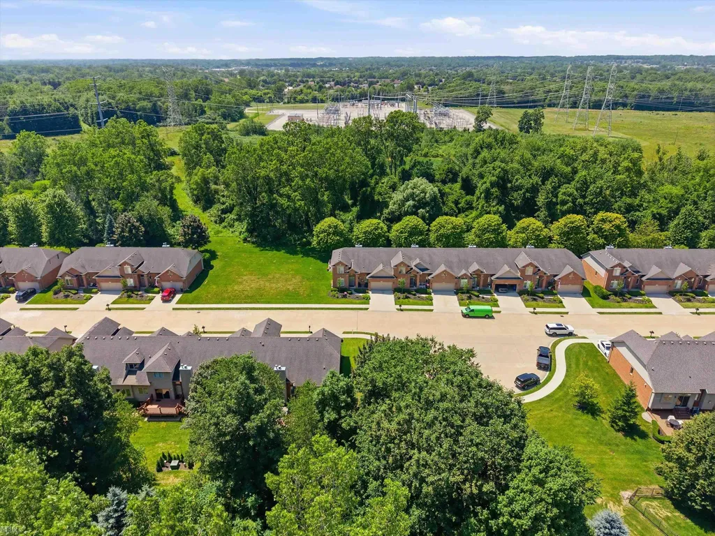 57777 Brookfield Way Washington Township MI 48094