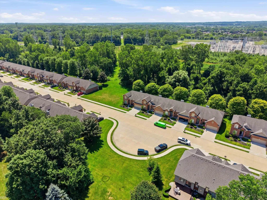 57777 Brookfield Way Washington Township MI 48094