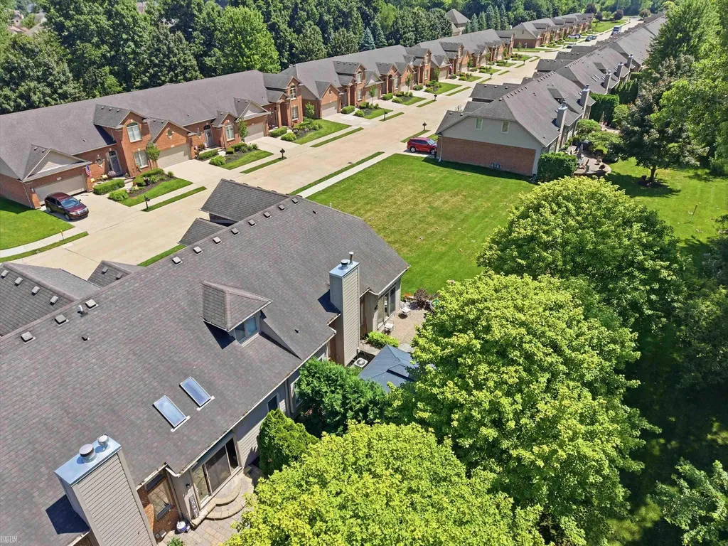 57777 Brookfield Way Washington Township MI 48094