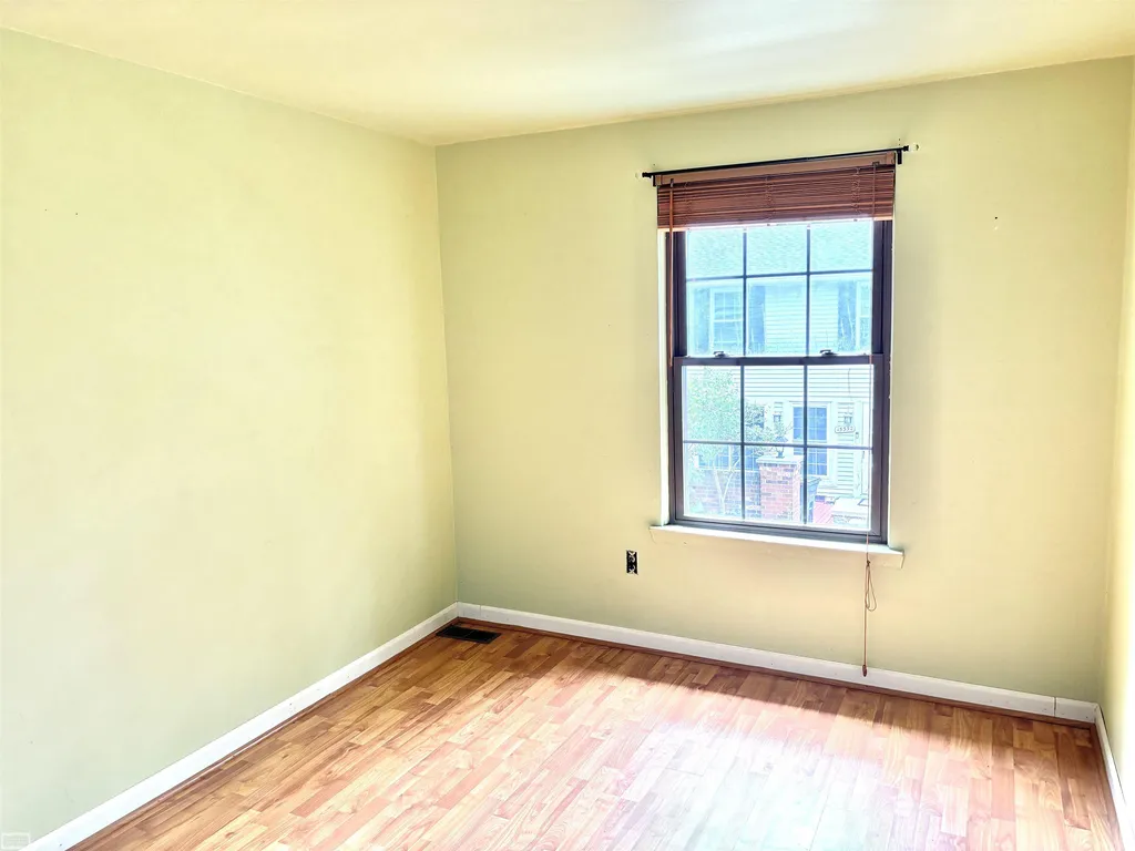 15346 Renshaw Drive Clinton Charter Township MI 48038