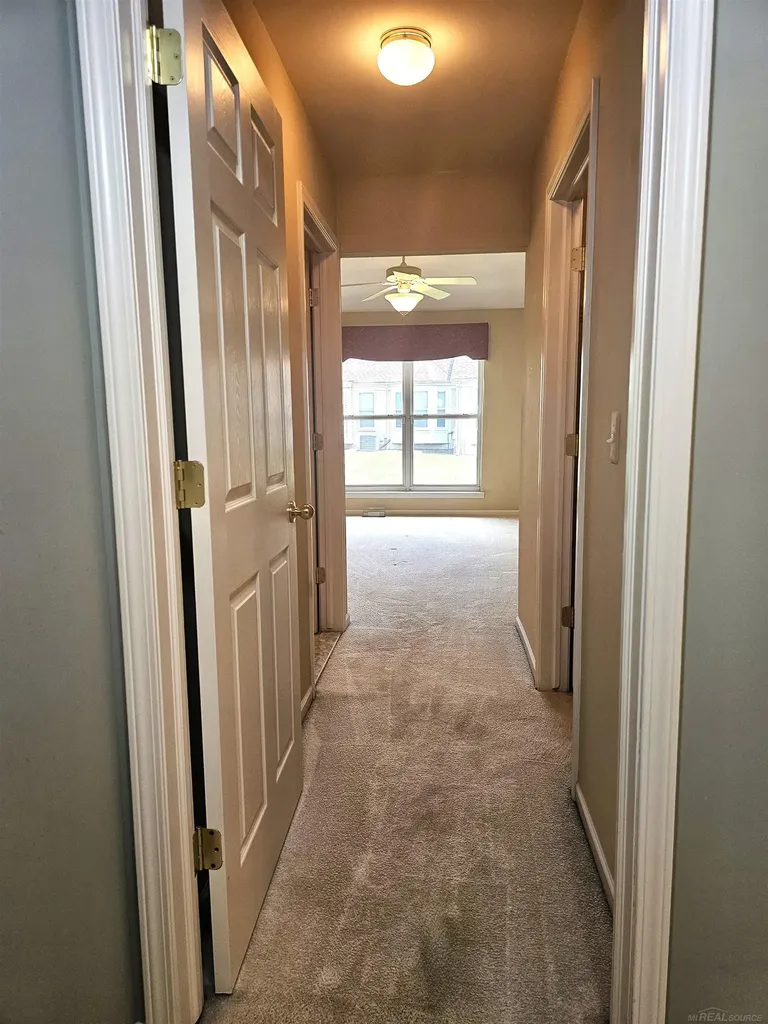 44134 Kendyl Drive Sterling Heights City MI 48314