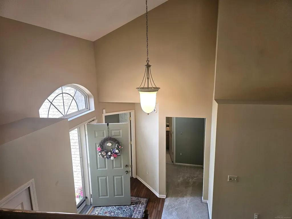 44134 Kendyl Drive Sterling Heights City MI 48314