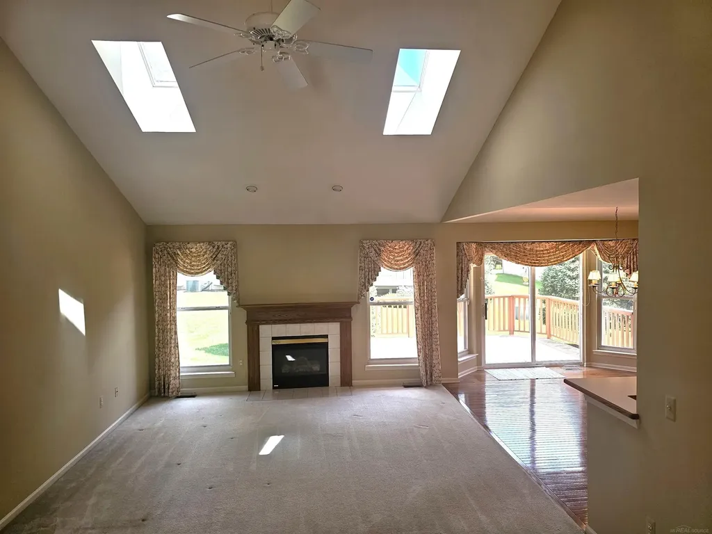 44134 Kendyl Drive Sterling Heights City MI 48314