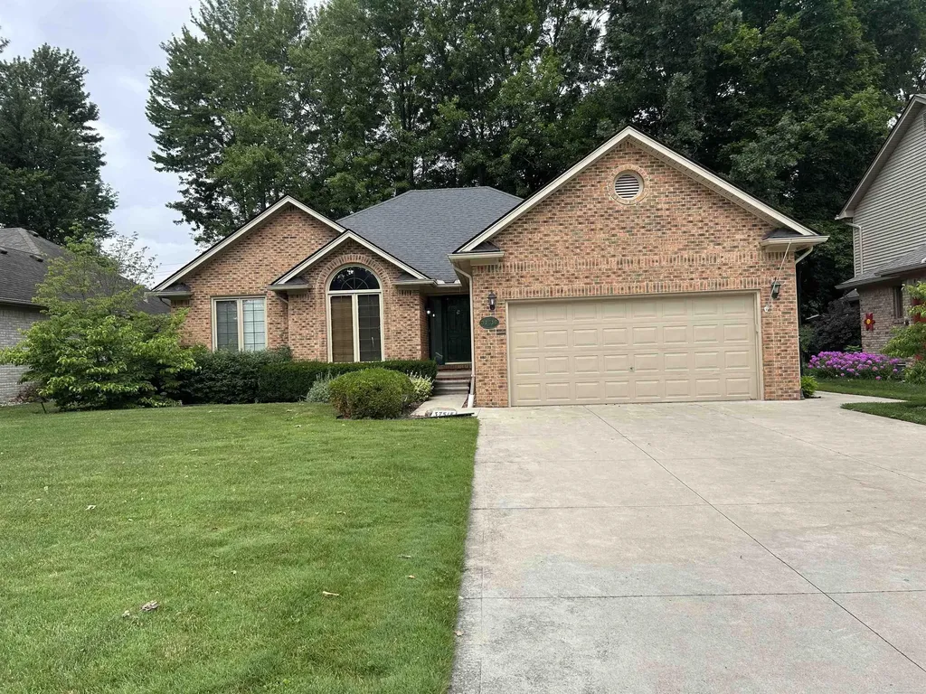 37515 Hanson Drive Sterling Heights City MI 48310