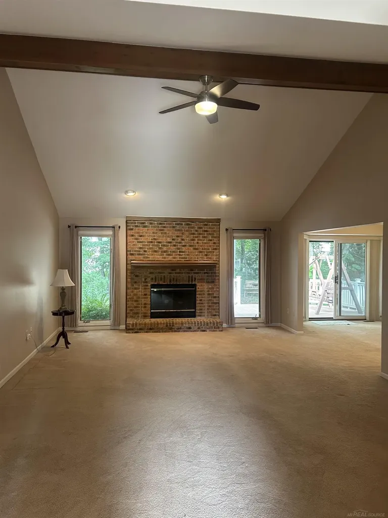 37515 Hanson Drive Sterling Heights City MI 48310