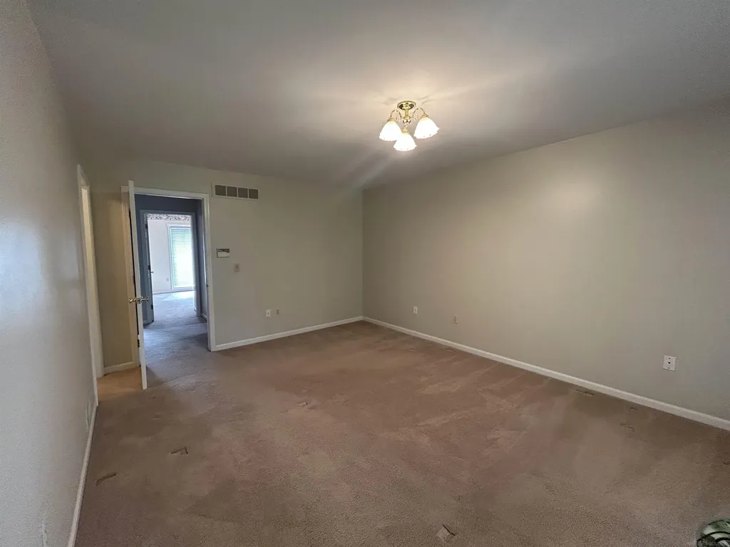 37515 Hanson Drive Sterling Heights City MI 48310