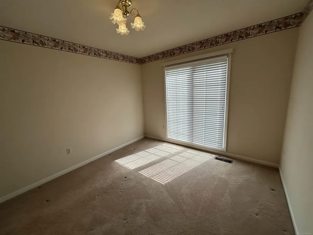 37515 Hanson Drive Sterling Heights City MI 48310