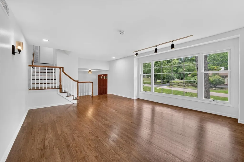 2049 Shore Hill Drive West Bloomfield Charter Township MI 48323