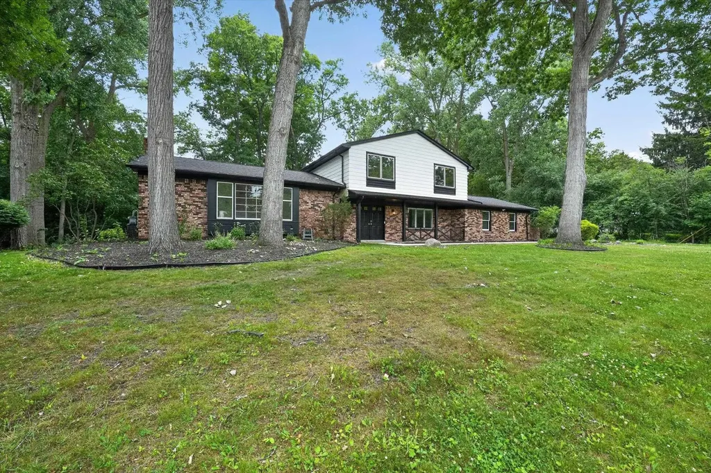 2049 Shore Hill Drive West Bloomfield Charter Township MI 48323