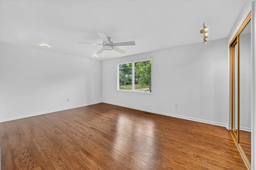 2049 Shore Hill Drive West Bloomfield Charter Township MI 48323
