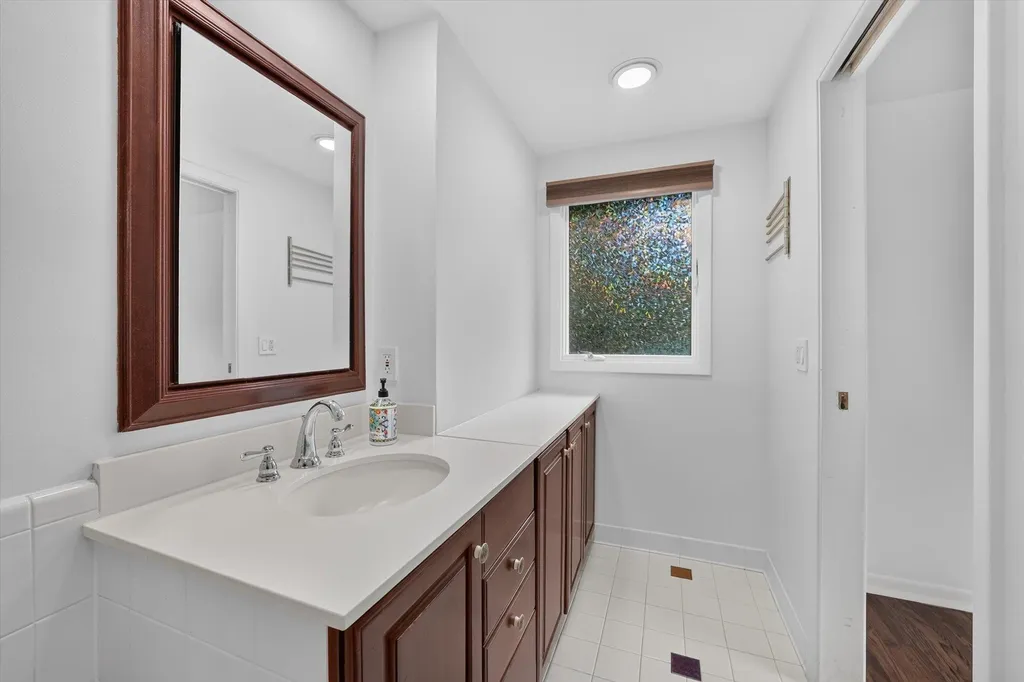 2049 Shore Hill Drive West Bloomfield Charter Township MI 48323