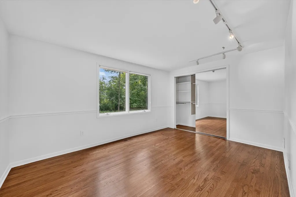 2049 Shore Hill Drive West Bloomfield Charter Township MI 48323