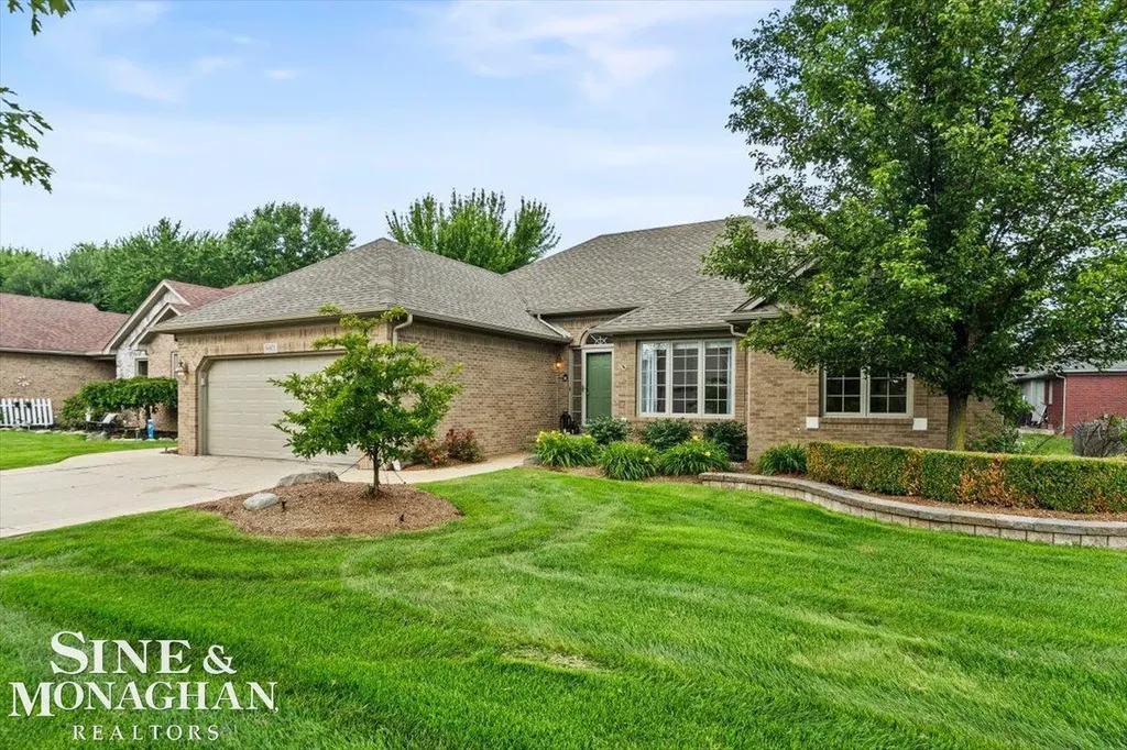 36601 Catalpa Lane New Baltimore City MI 48047