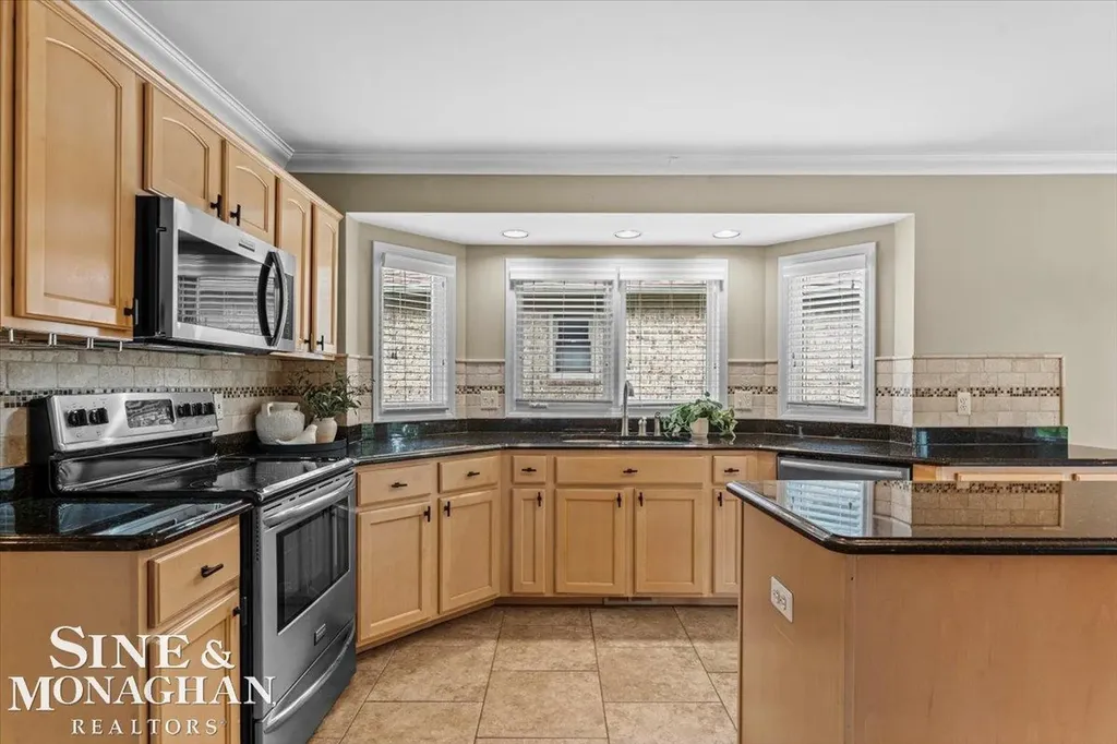 36601 Catalpa Lane New Baltimore City MI 48047