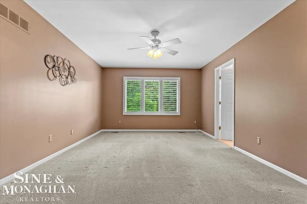 36601 Catalpa Lane New Baltimore City MI 48047