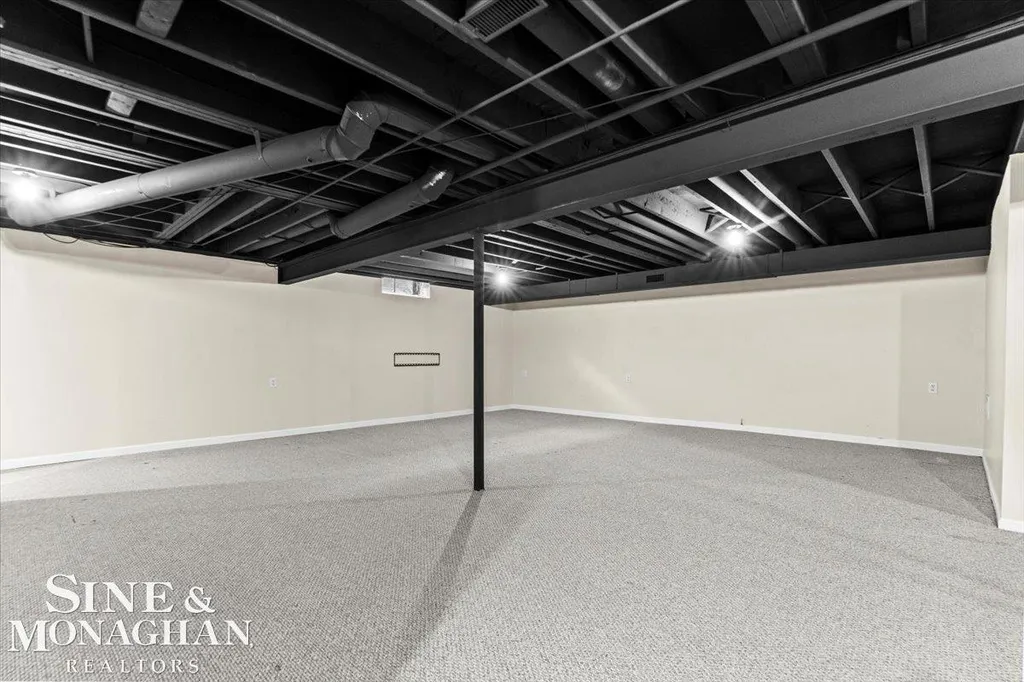 36601 Catalpa Lane New Baltimore City MI 48047