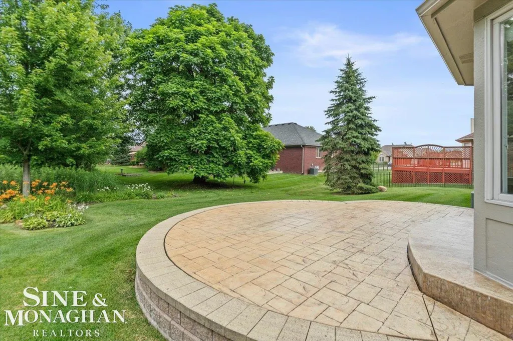 36601 Catalpa Lane New Baltimore City MI 48047