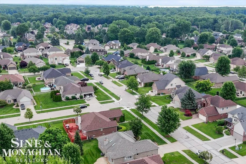 36601 Catalpa Lane New Baltimore City MI 48047