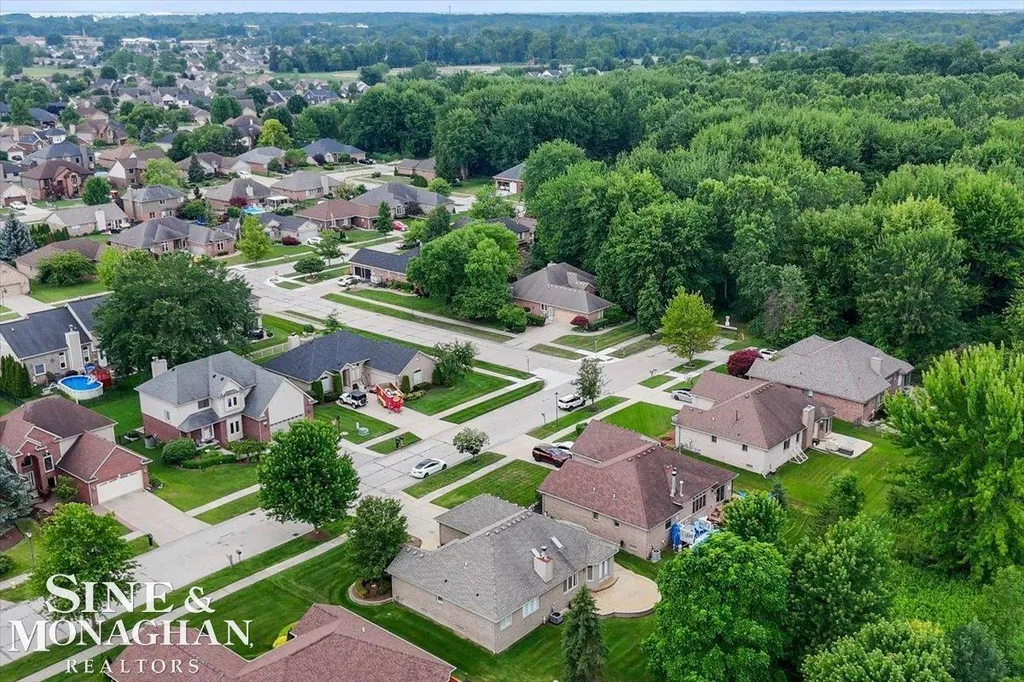 36601 Catalpa Lane New Baltimore City MI 48047