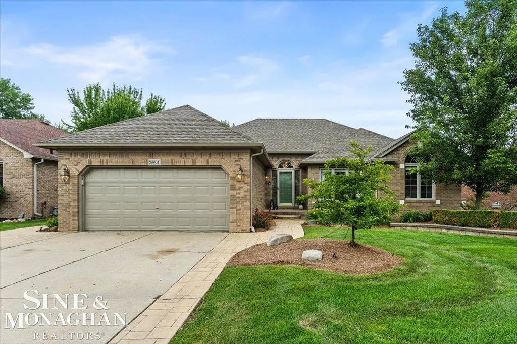 36601 Catalpa Lane New Baltimore City MI 48047