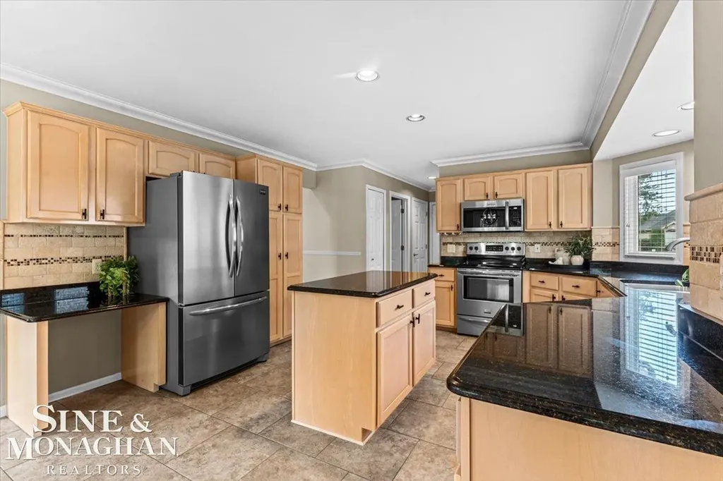 36601 Catalpa Lane New Baltimore City MI 48047