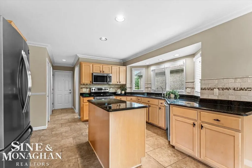 36601 Catalpa Lane New Baltimore City MI 48047