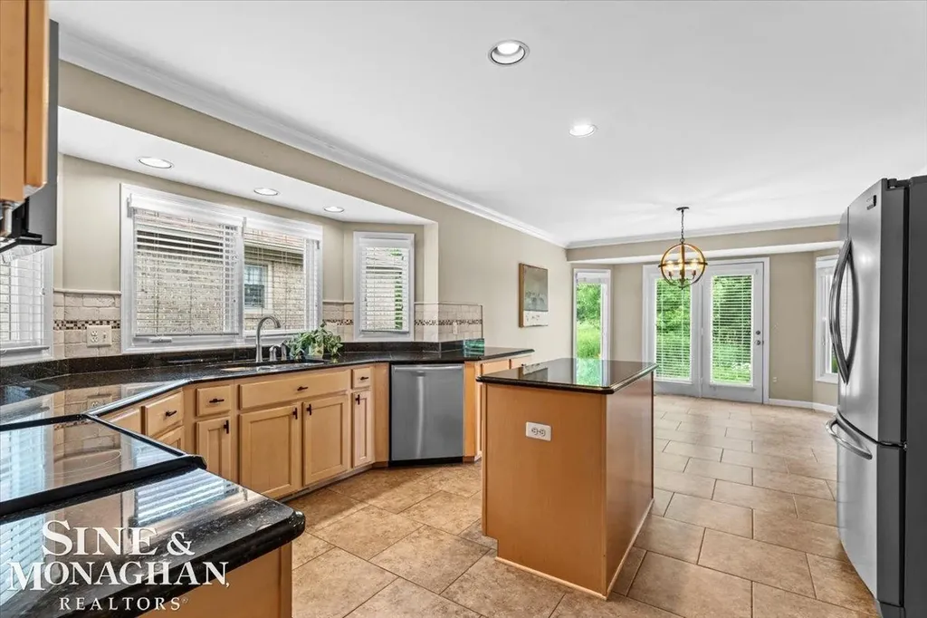 36601 Catalpa Lane New Baltimore City MI 48047