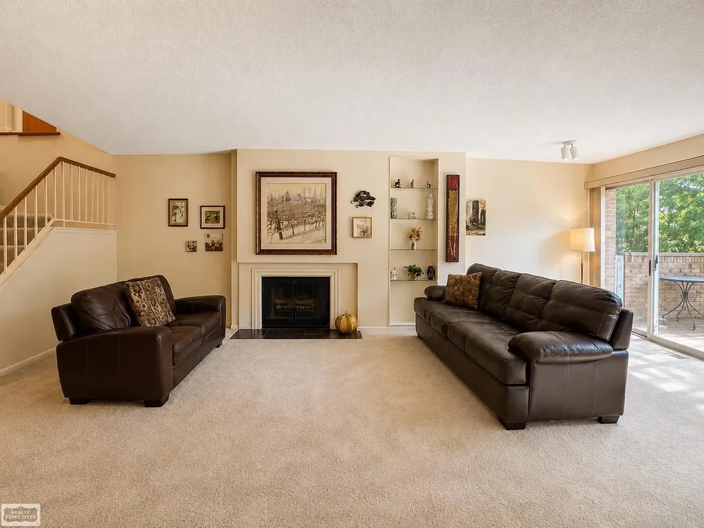 1527 S Hill Boulevard Bloomfield Hills City MI 48304