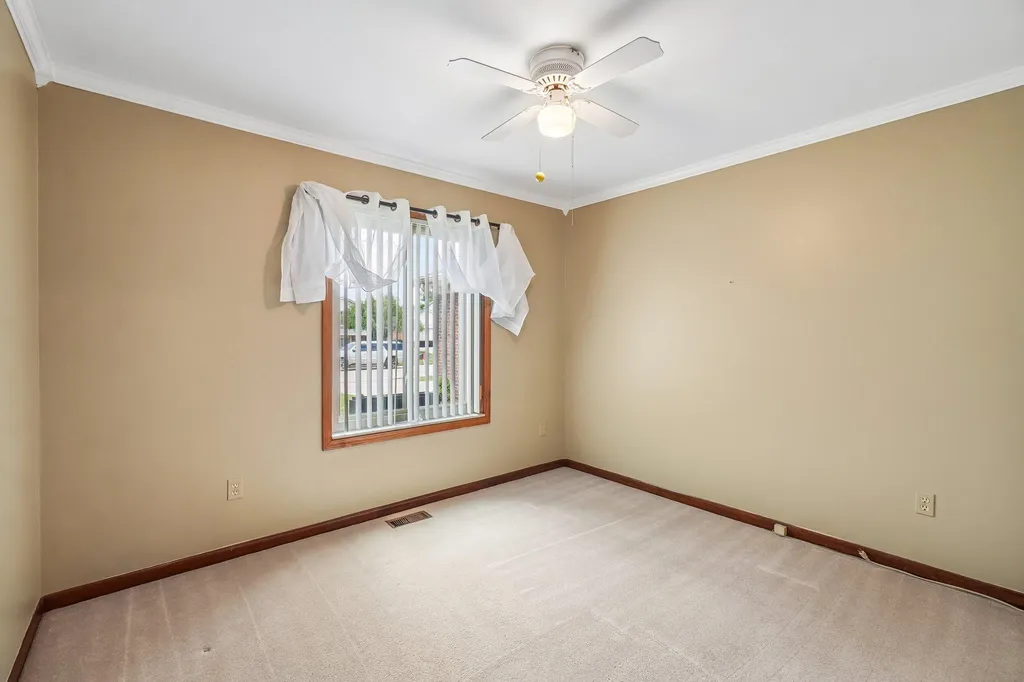 42140 Royal Lane Clinton Charter Township MI 48038