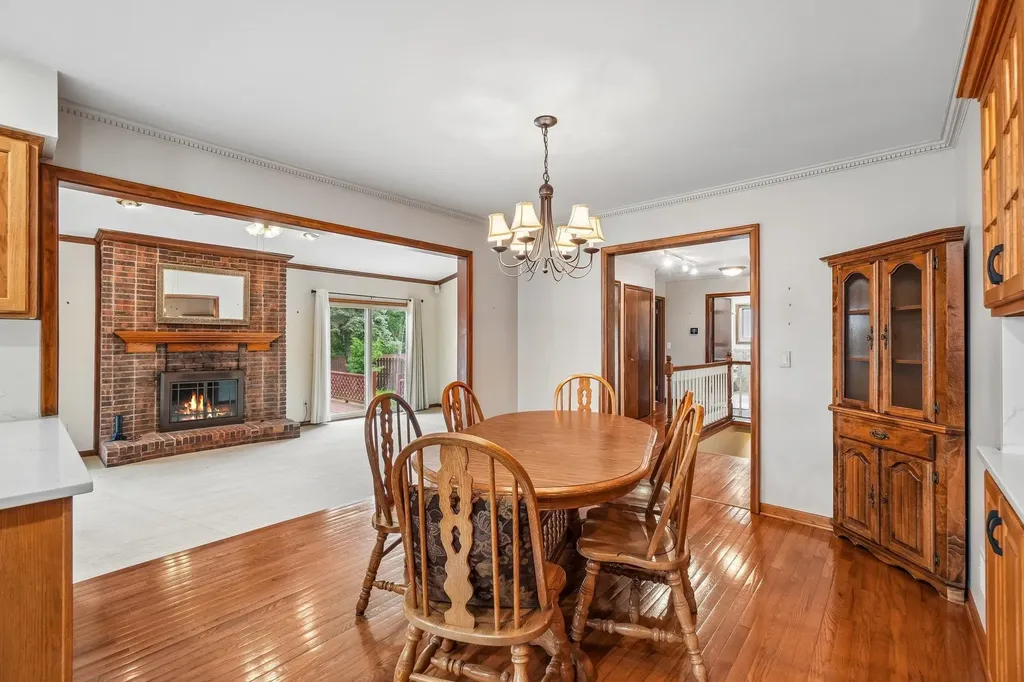 42140 Royal Lane Clinton Charter Township MI 48038
