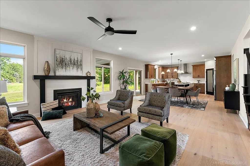 49309 Bayshore Drive Chesterfield Township MI 48047