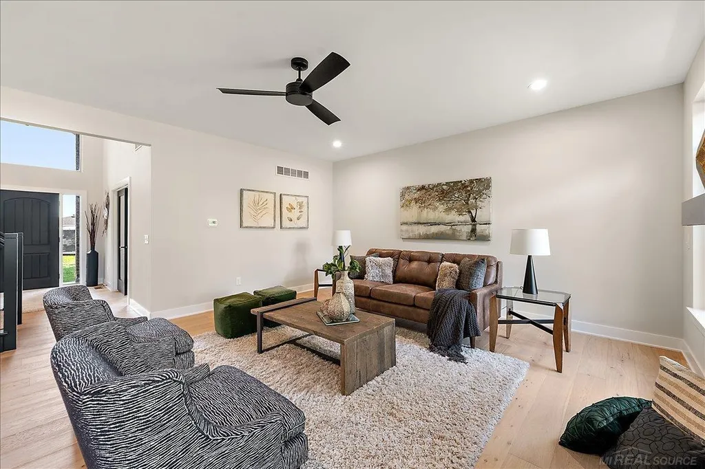 49309 Bayshore Drive Chesterfield Township MI 48047