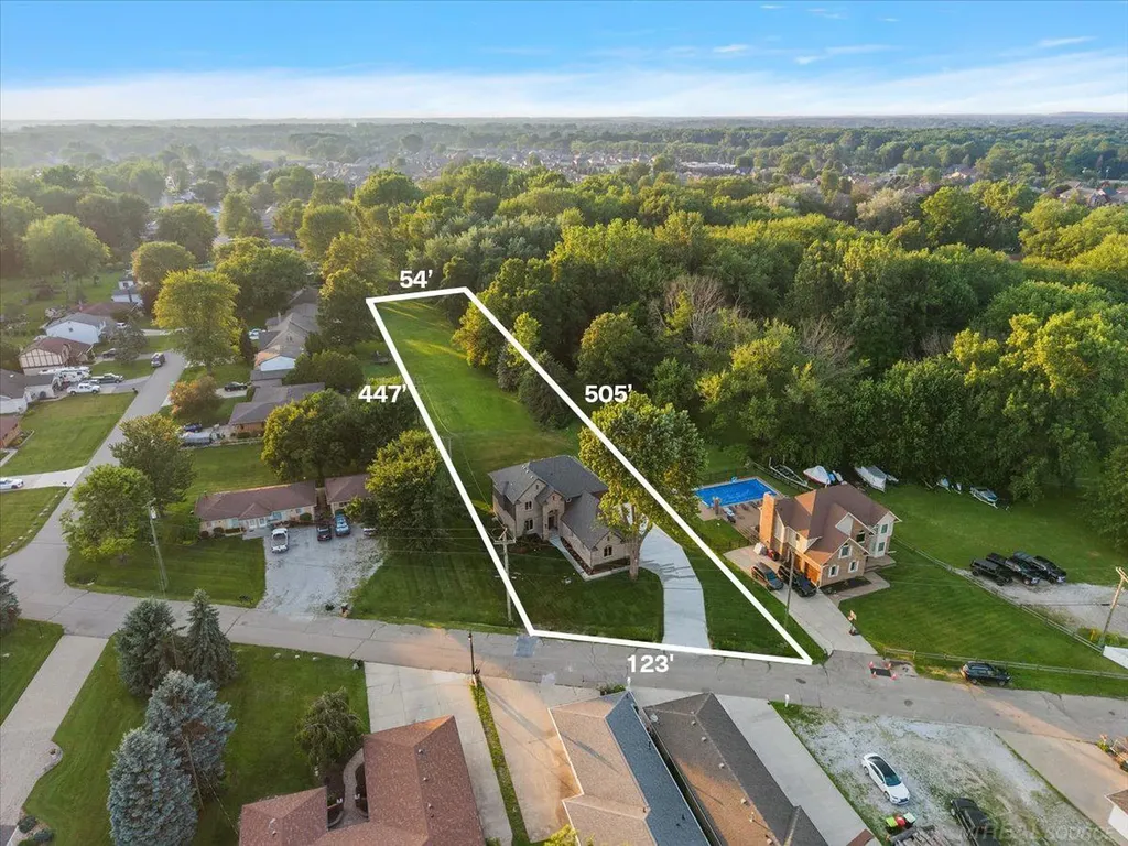 49309 Bayshore Drive Chesterfield Township MI 48047