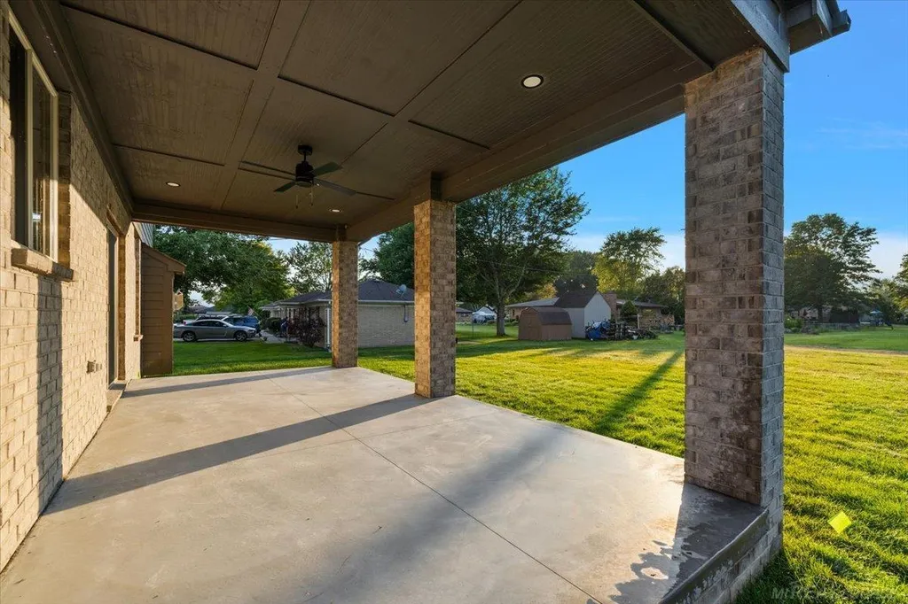49309 Bayshore Drive Chesterfield Township MI 48047