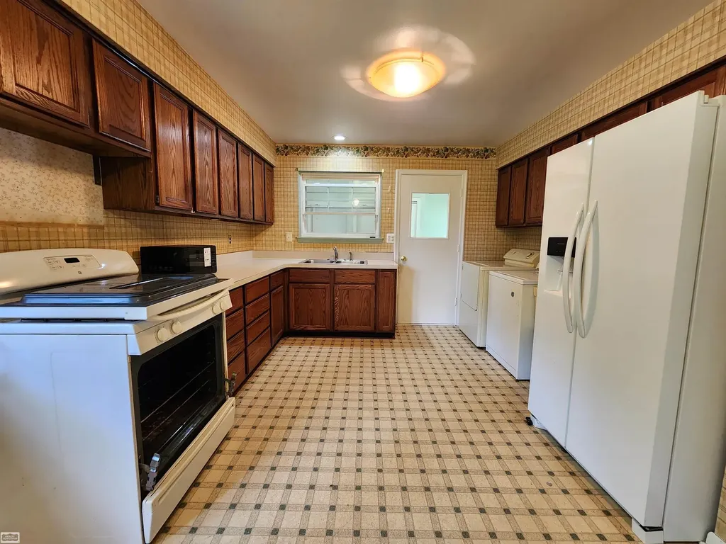 74030 Tietz Street Armada Village MI 48005