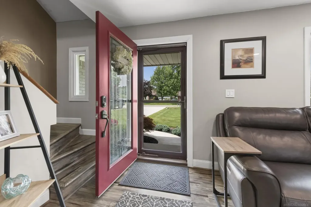 48064 Mallard Drive Chesterfield Township MI 48047